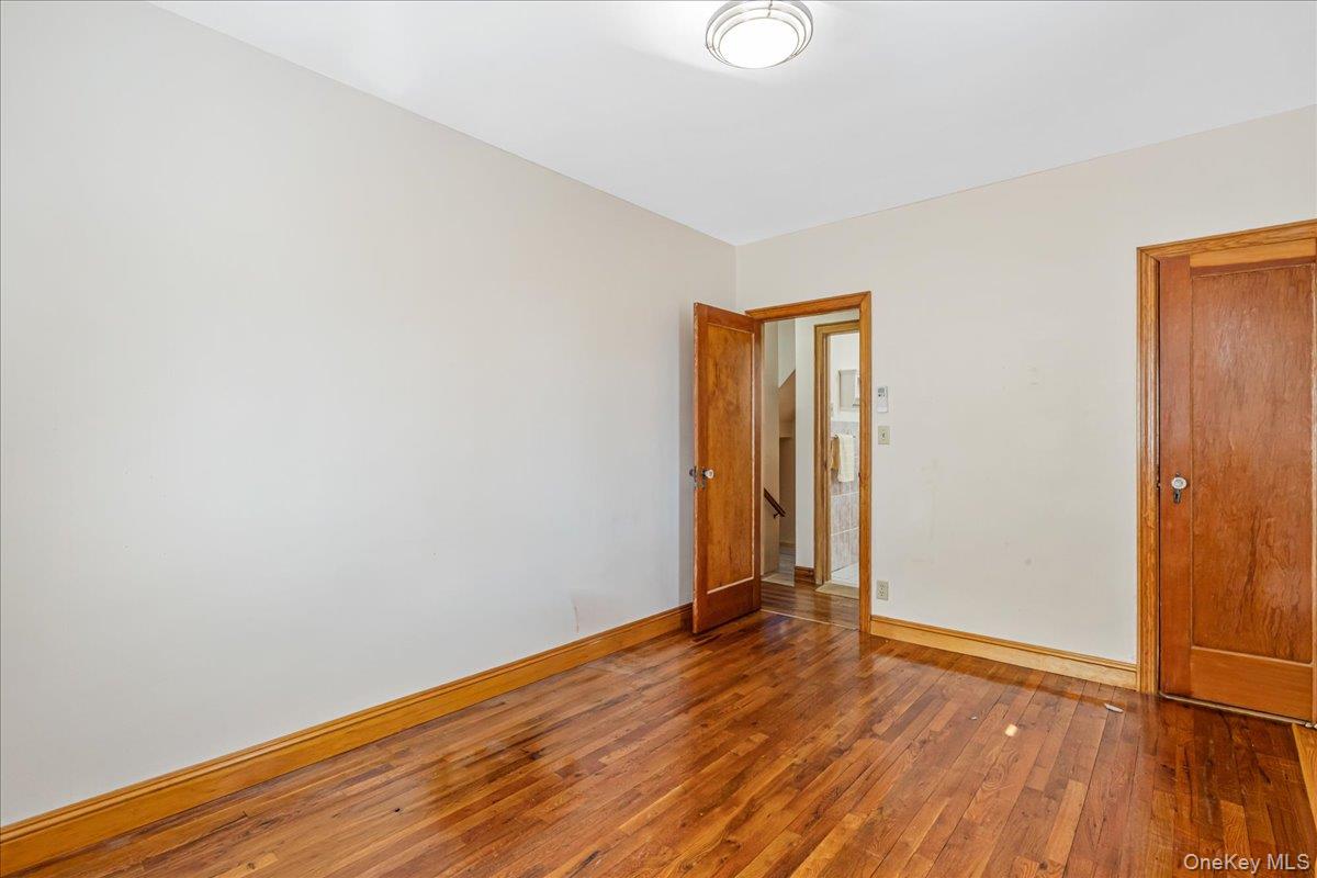 #15 photo, 1427 145th Place, كوينز Whitestone , NY 11357