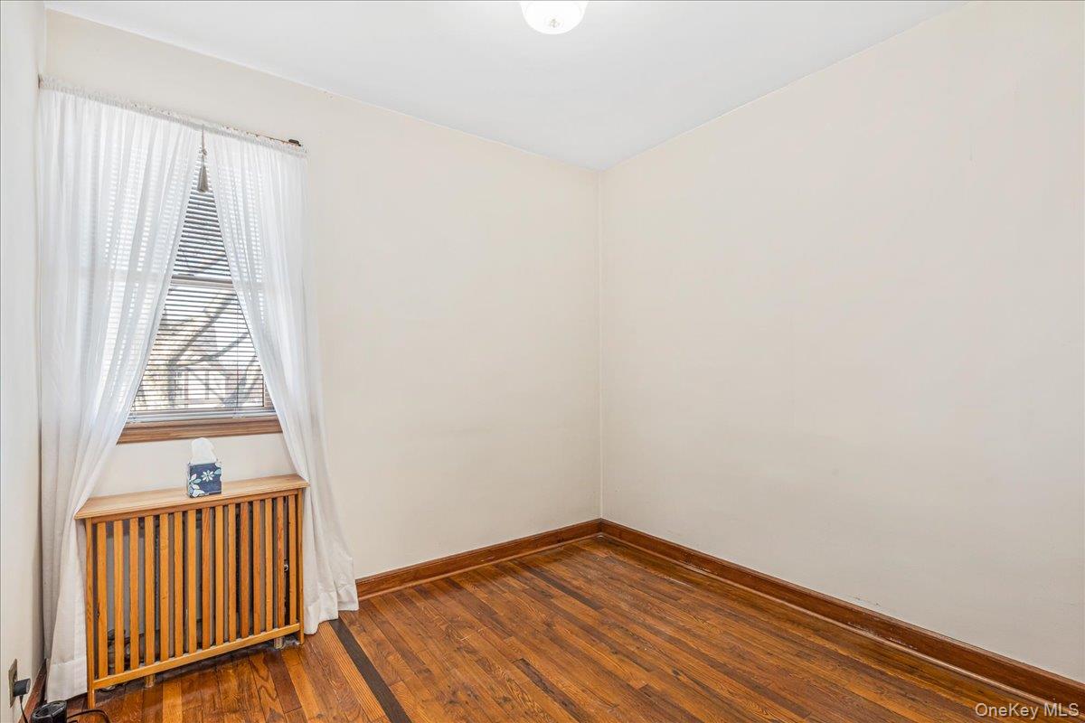 #18 photo, 1427 145th Place, كوينز Whitestone , NY 11357