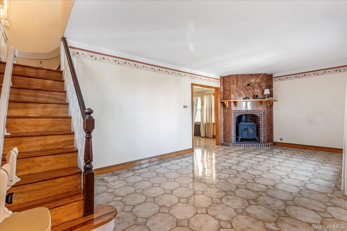 #2 photo, 1427 145th Place, كوينز Whitestone , NY 11357