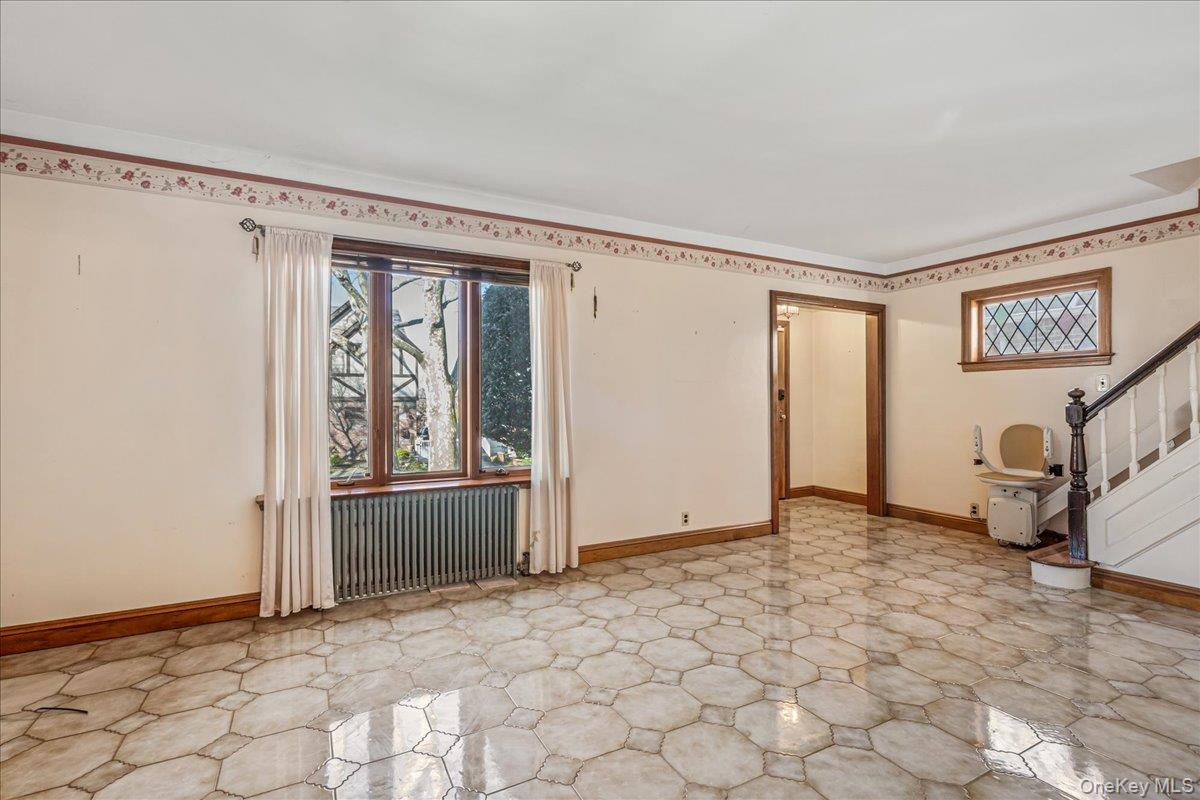 #5 photo, 1427 145th Place, كوينز Whitestone , NY 11357