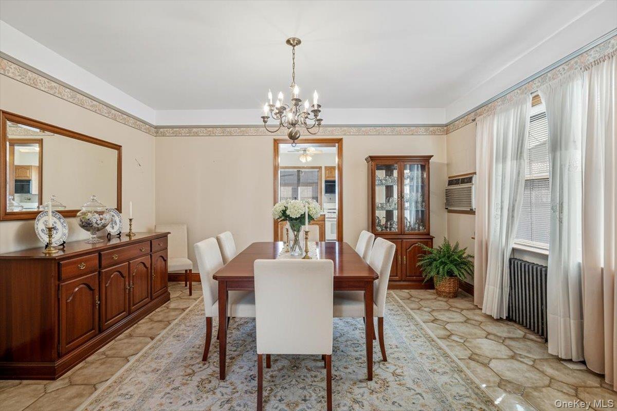 #7 photo, 1427 145th Place, كوينز Whitestone , NY 11357