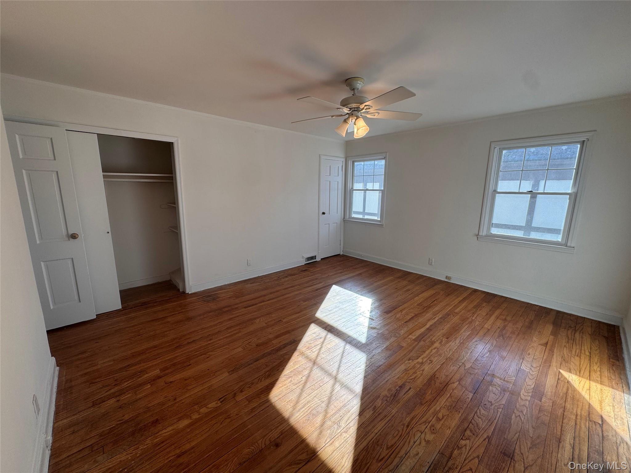 #17 photo, 254-28 Walden Avenue, 長島 大頸 Great Neck , NY 11020