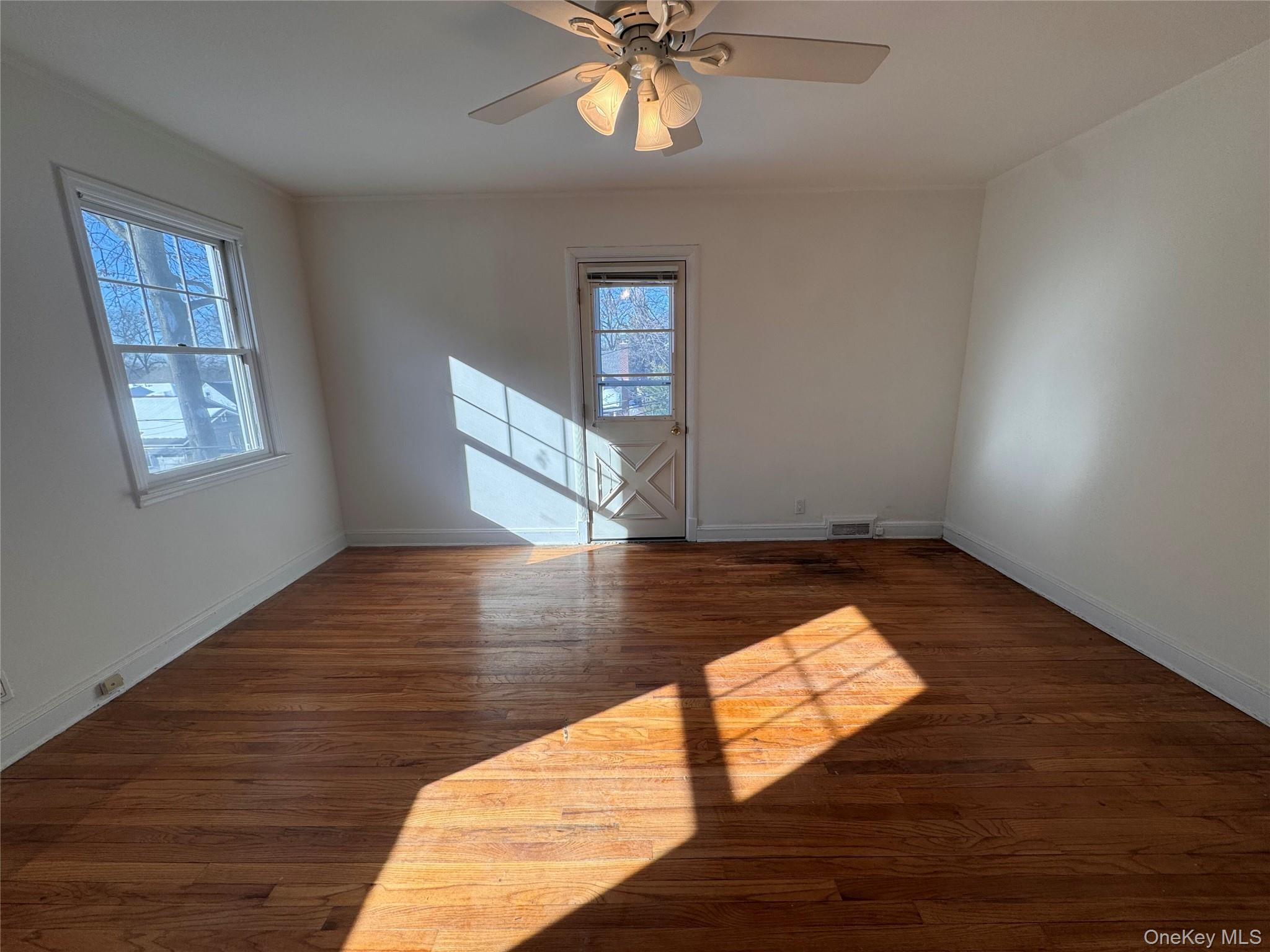 #18 photo, 254-28 Walden Avenue, 長島 大頸 Great Neck , NY 11020