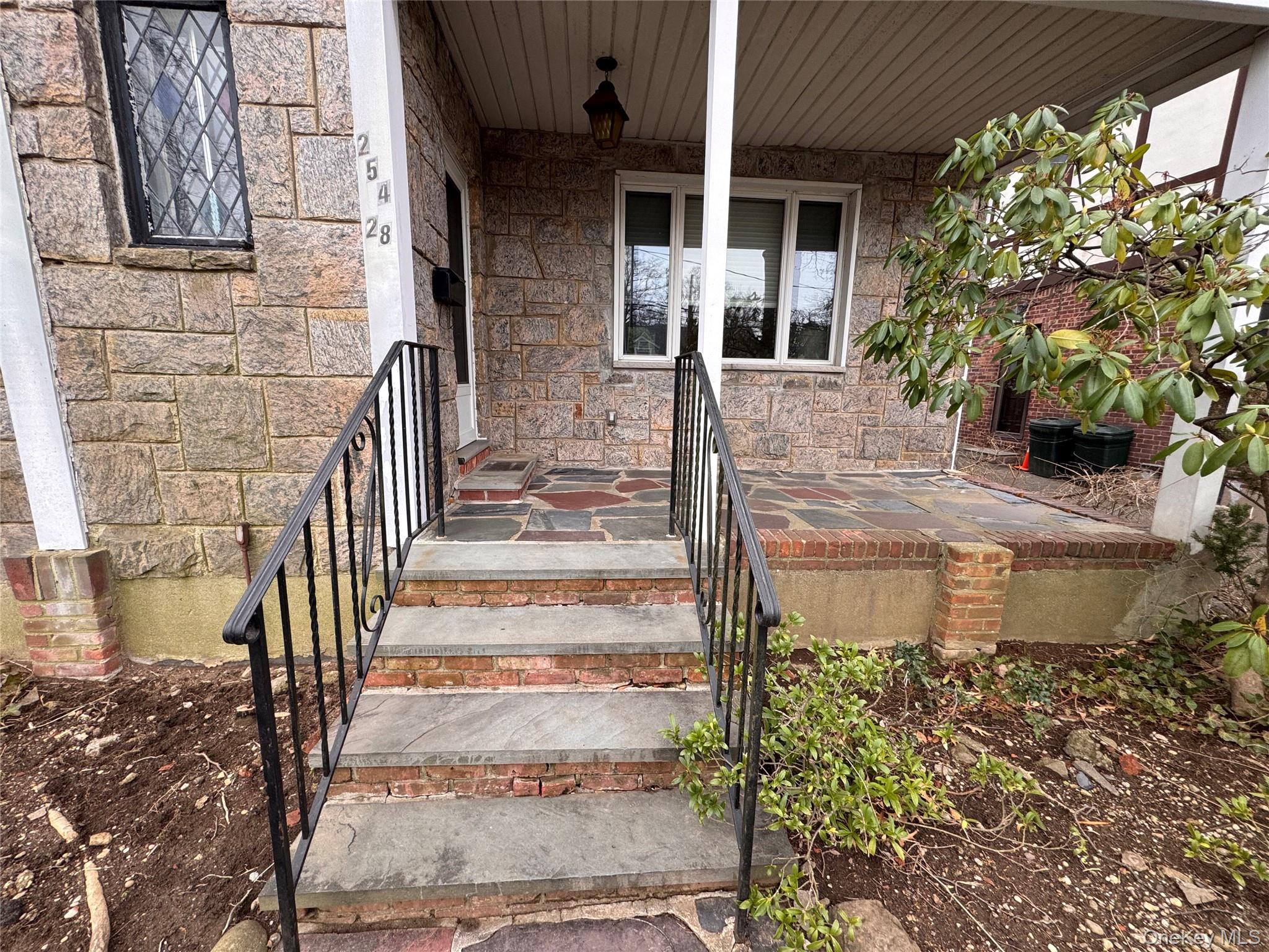 #2 photo, 254-28 Walden Avenue, 長島 大頸 Great Neck , NY 11020