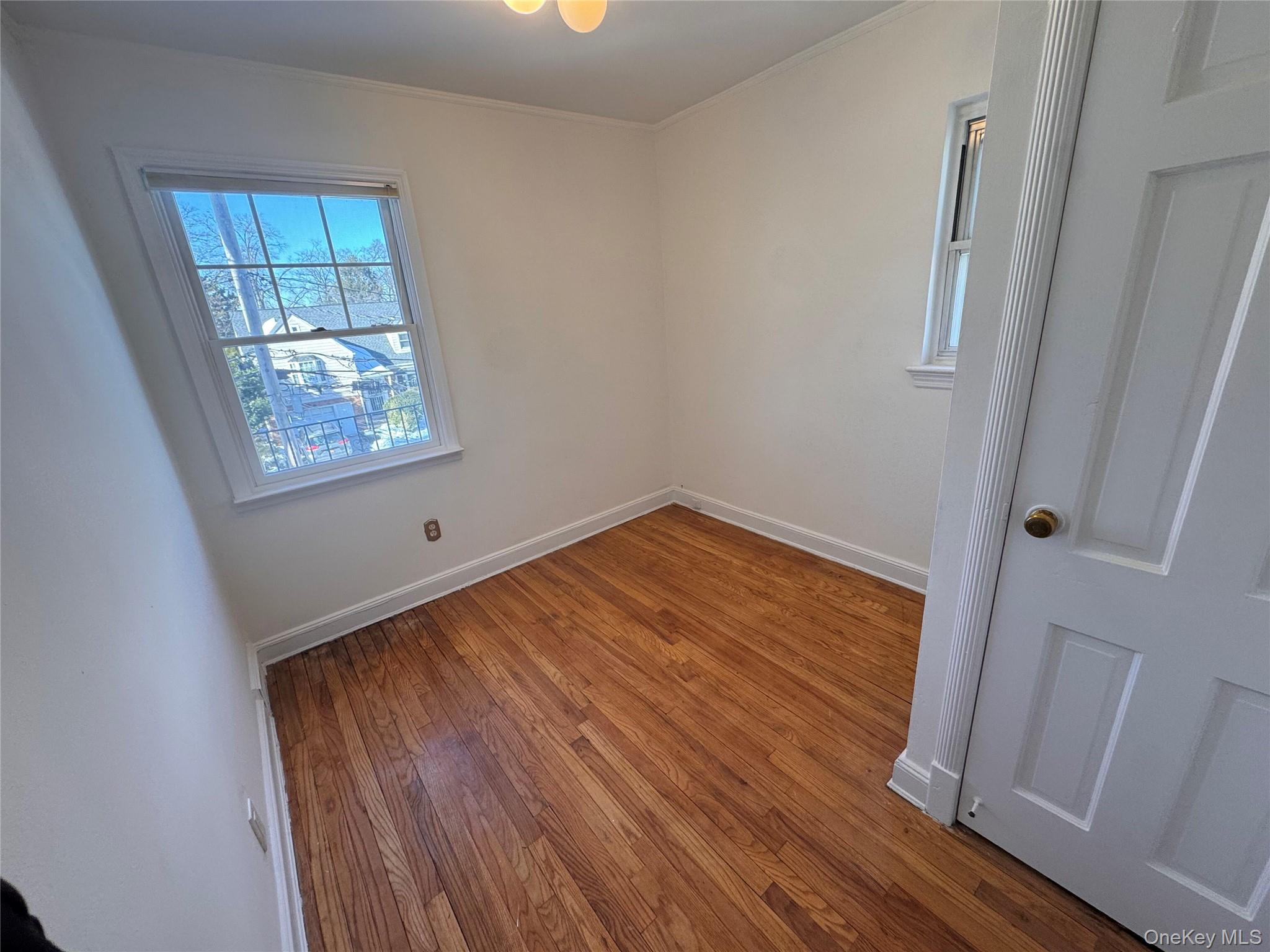 #20 photo, 254-28 Walden Avenue, 長島 大頸 Great Neck , NY 11020