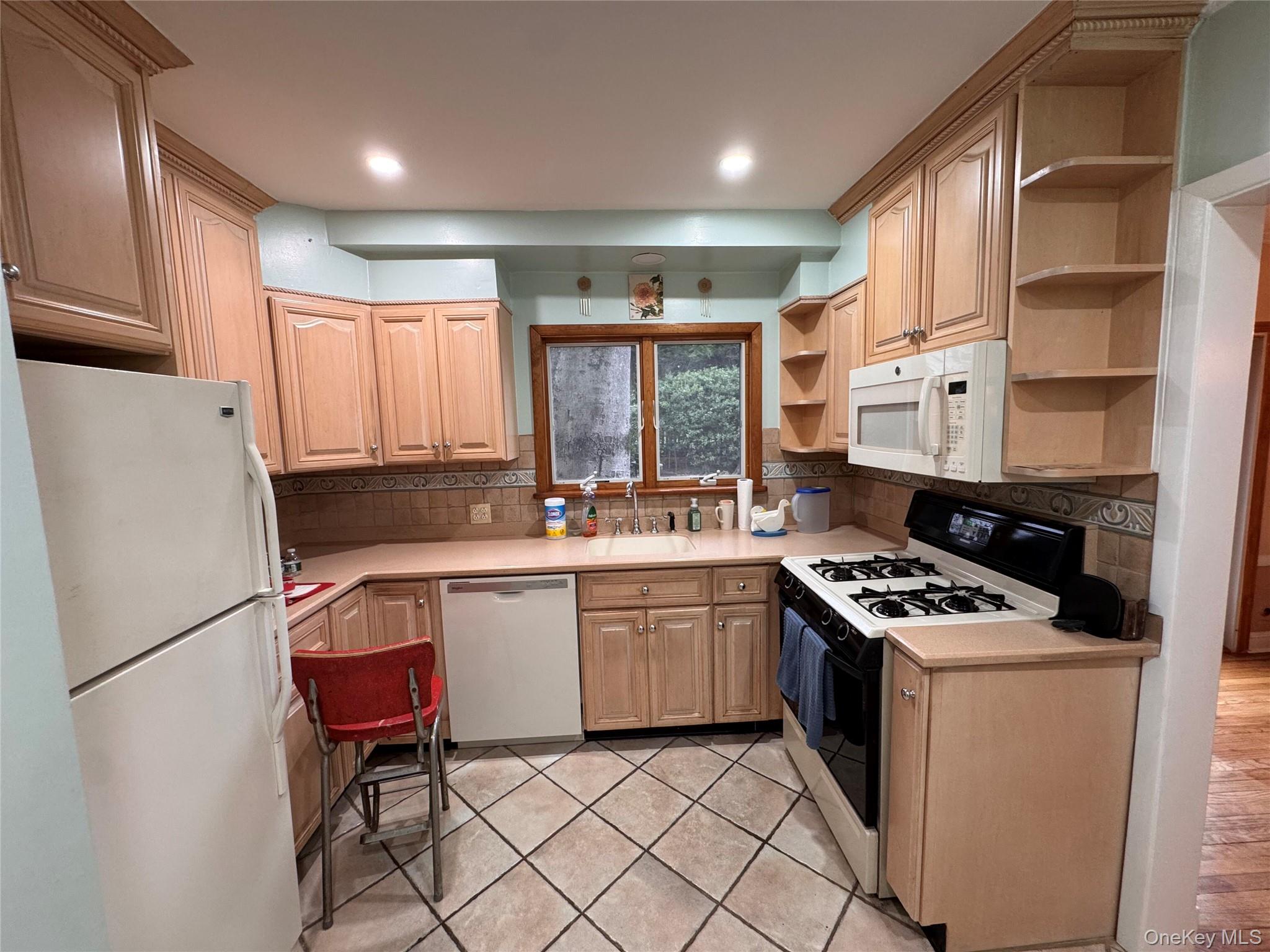 #7 photo, 254-28 Walden Avenue, 長島 大頸 Great Neck , NY 11020