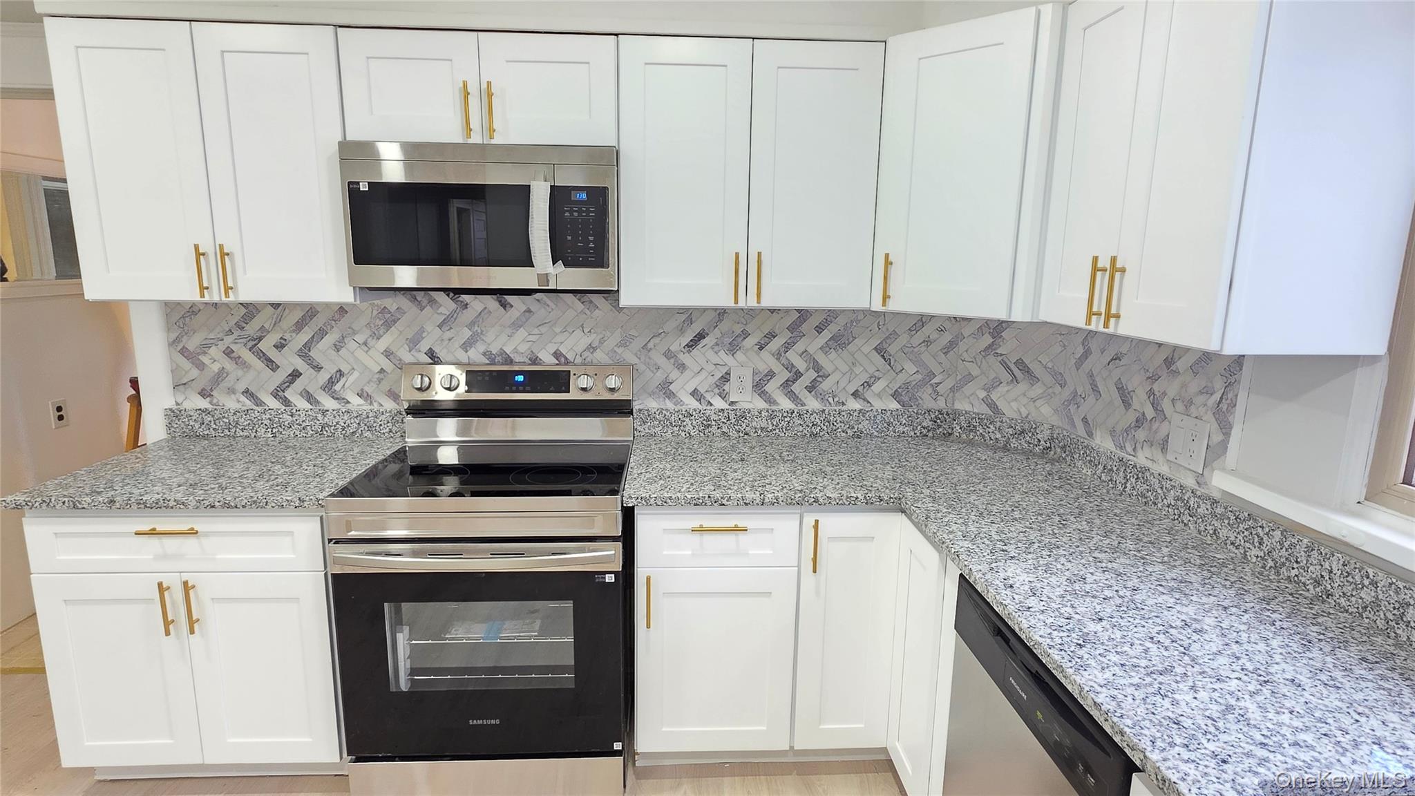 #8 photo, 1913 Euclid Avenue, 紐約州 Call Listing Agent , NY 12306