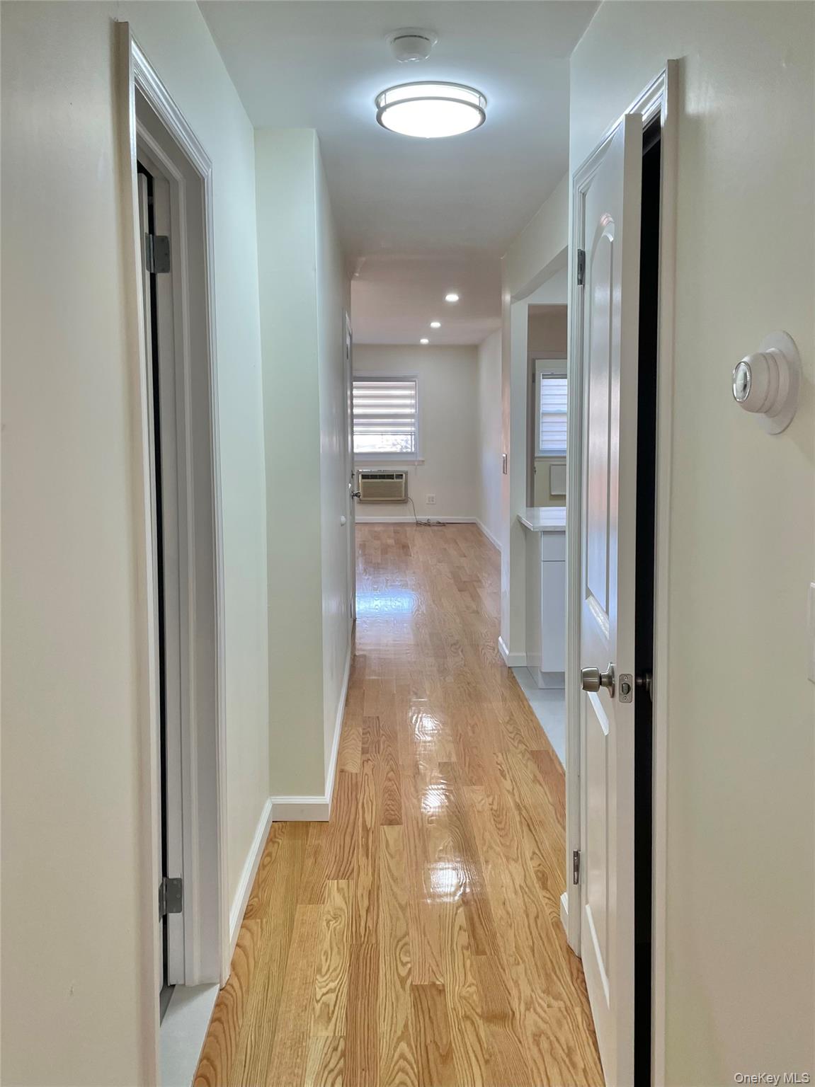 #3 photo, 4322 213th Street, 皇后區 貝塞 Bayside , NY 11361