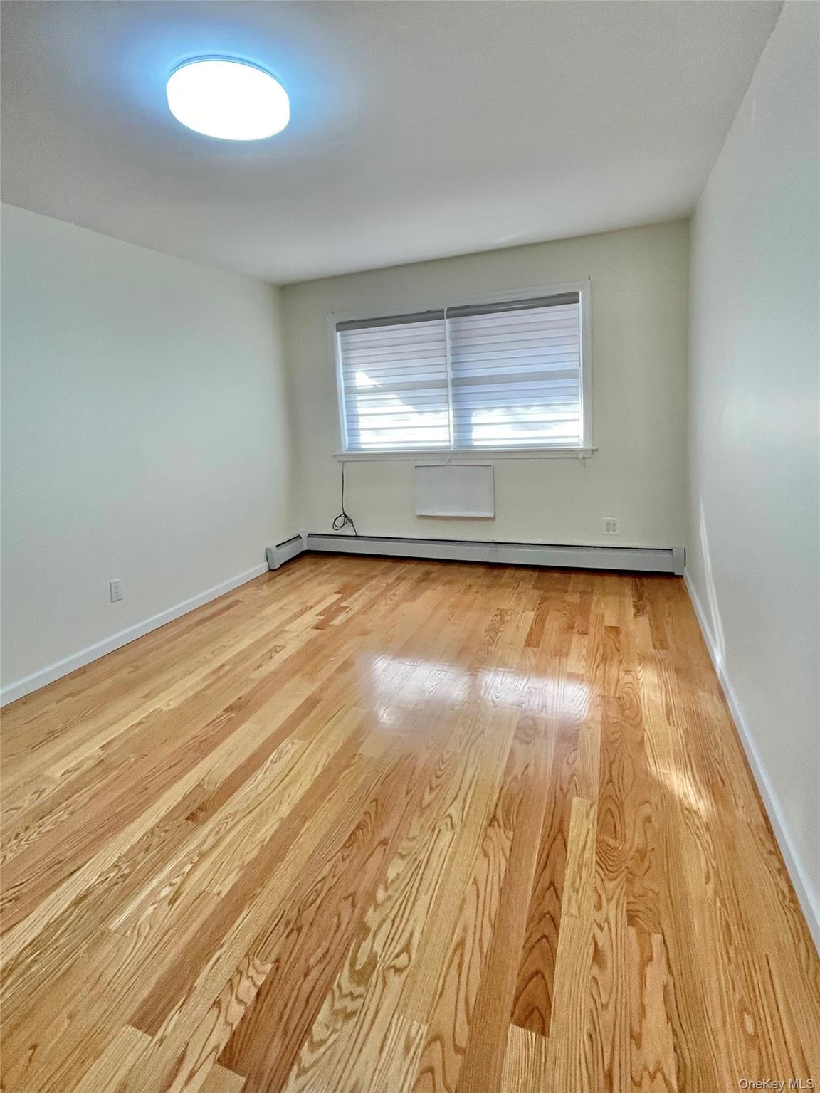 #6 photo, 4322 213th Street, 皇后區 貝塞 Bayside , NY 11361