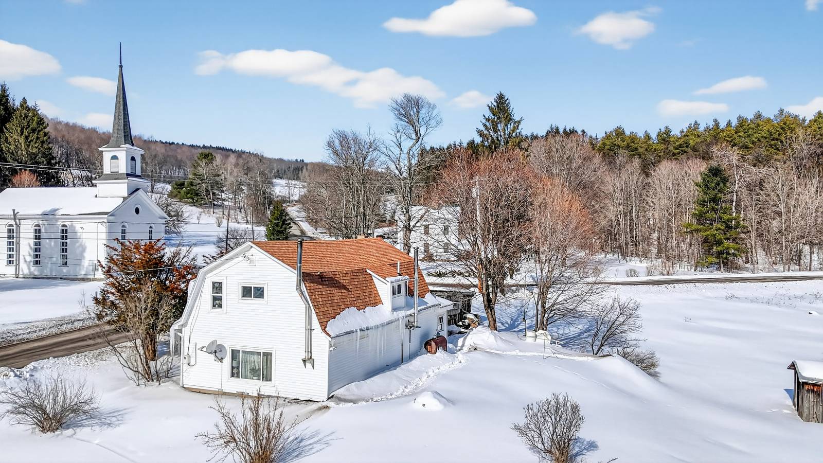 #38 photo, 380 Baptist Church Rd, 紐約州 Charlotteville , NY 12036