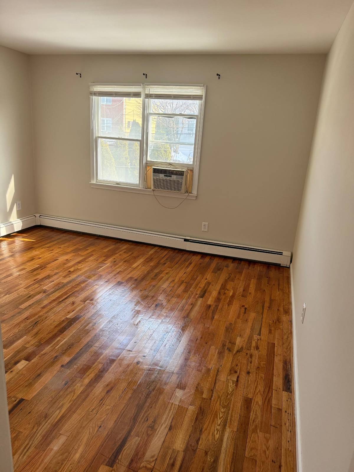 #2 photo, 43 Dunston Ave, 紐約州 Yonkers , NY 10701