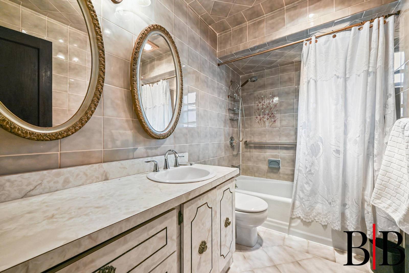 #8 photo, 1441 East 64 Street, 布鲁克林 Mill Basin , NY 11234