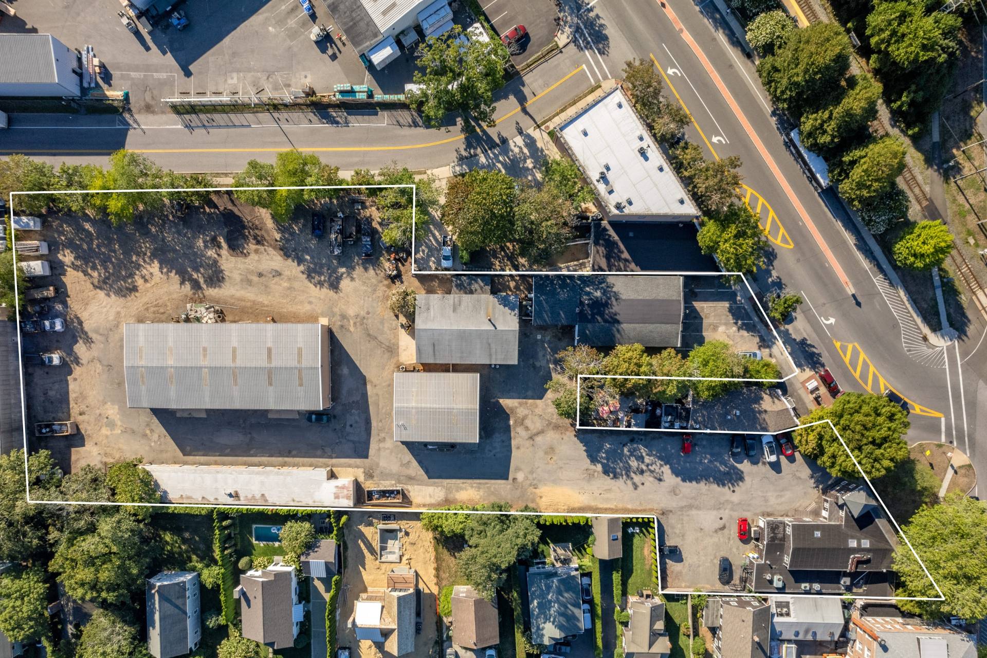 #19 photo, 3 & 9 Railroad Avenue, East Hampton , NY 11937