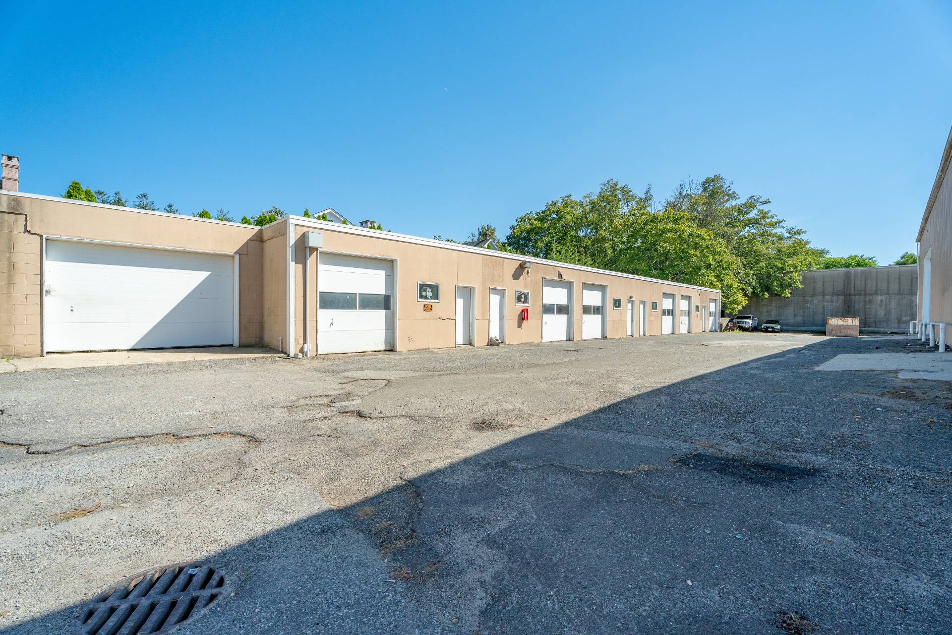 #31 photo, 3 & 9 Railroad Avenue, East Hampton , NY 11937