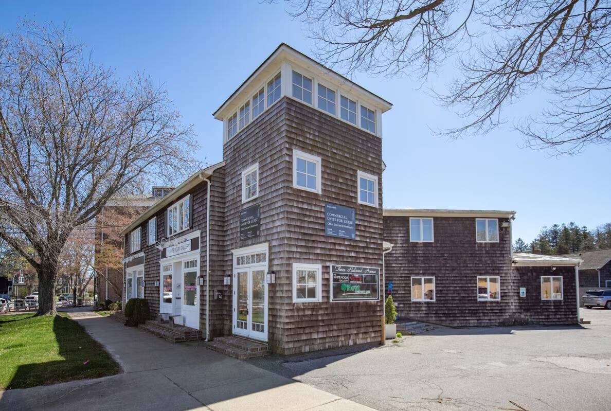 #39 photo, 3 & 9 Railroad Avenue, East Hampton , NY 11937