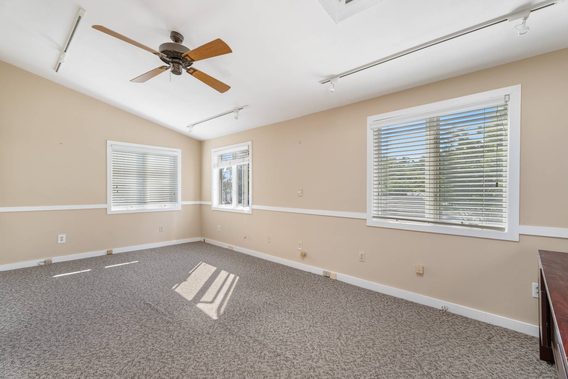 #5 photo, 3 & 9 Railroad Avenue, East Hampton , NY 11937