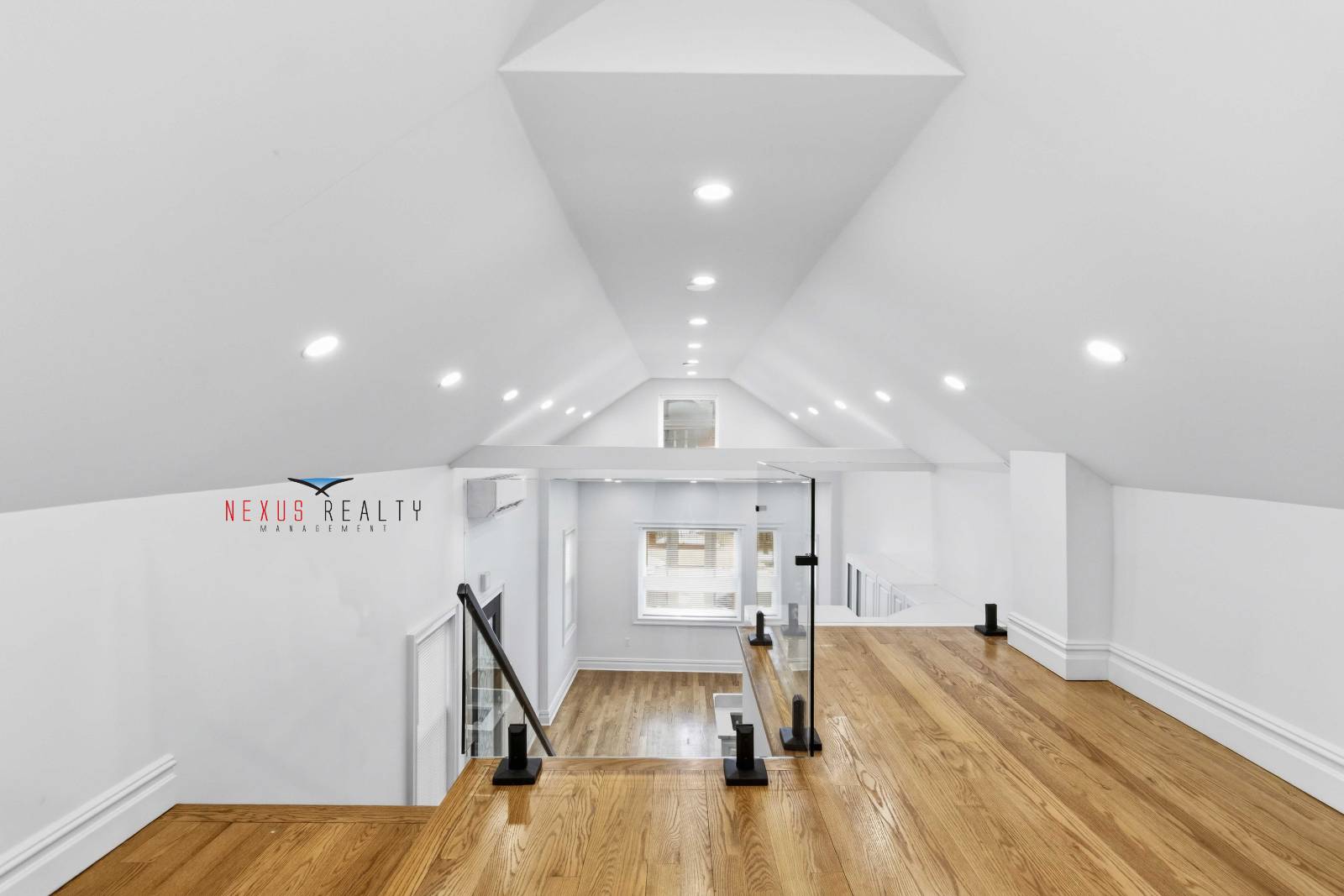 #16 photo, 21-28 48TH STREET, #1, Astoria , NY 11105