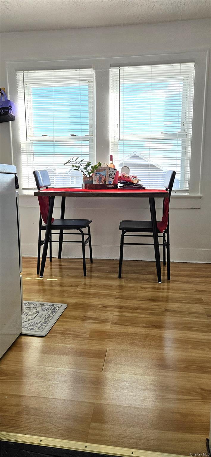 #8 photo, 56 4th Avenue, 長島 East Rockaway , NY 11518