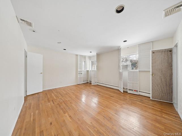 #12 photo, 14 Jeffrey Lane, ناسو Great Neck , NY 11020