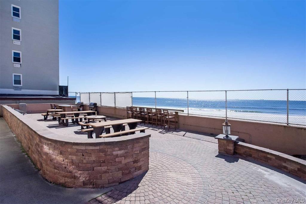 #18 photo, 830 Shore Rd, 長島 長灘 Long Beach , NY 11561