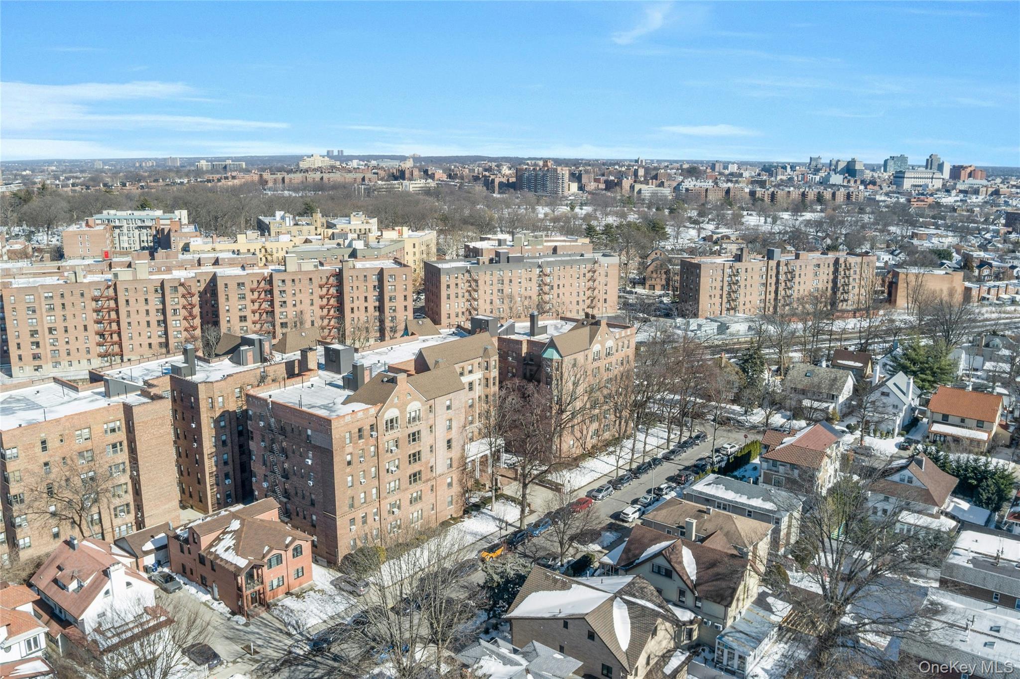 #20 photo, 8451 Beverly Road, كوينز Kew Gardens , NY 11415