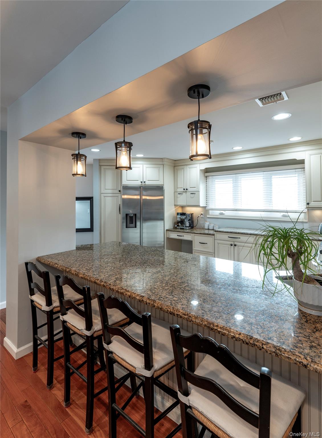 #12 photo, 97 Village Green, 紐約州 Bardonia , NY 10954