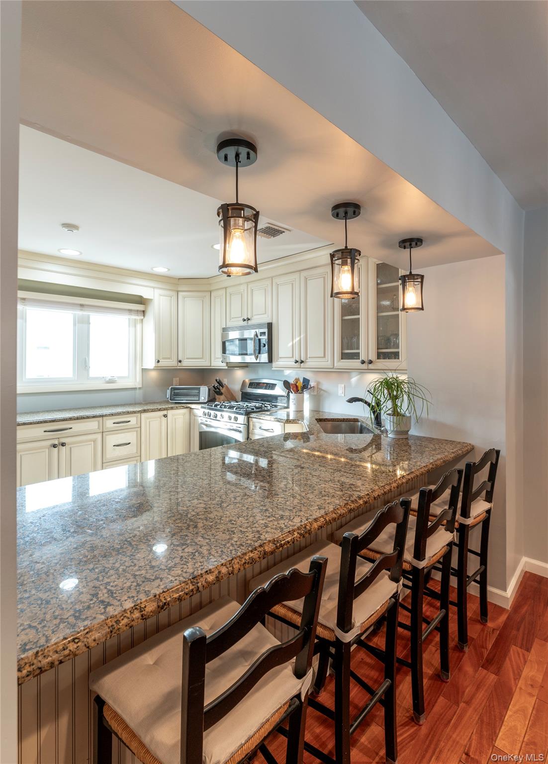 #13 photo, 97 Village Green, 紐約州 Bardonia , NY 10954