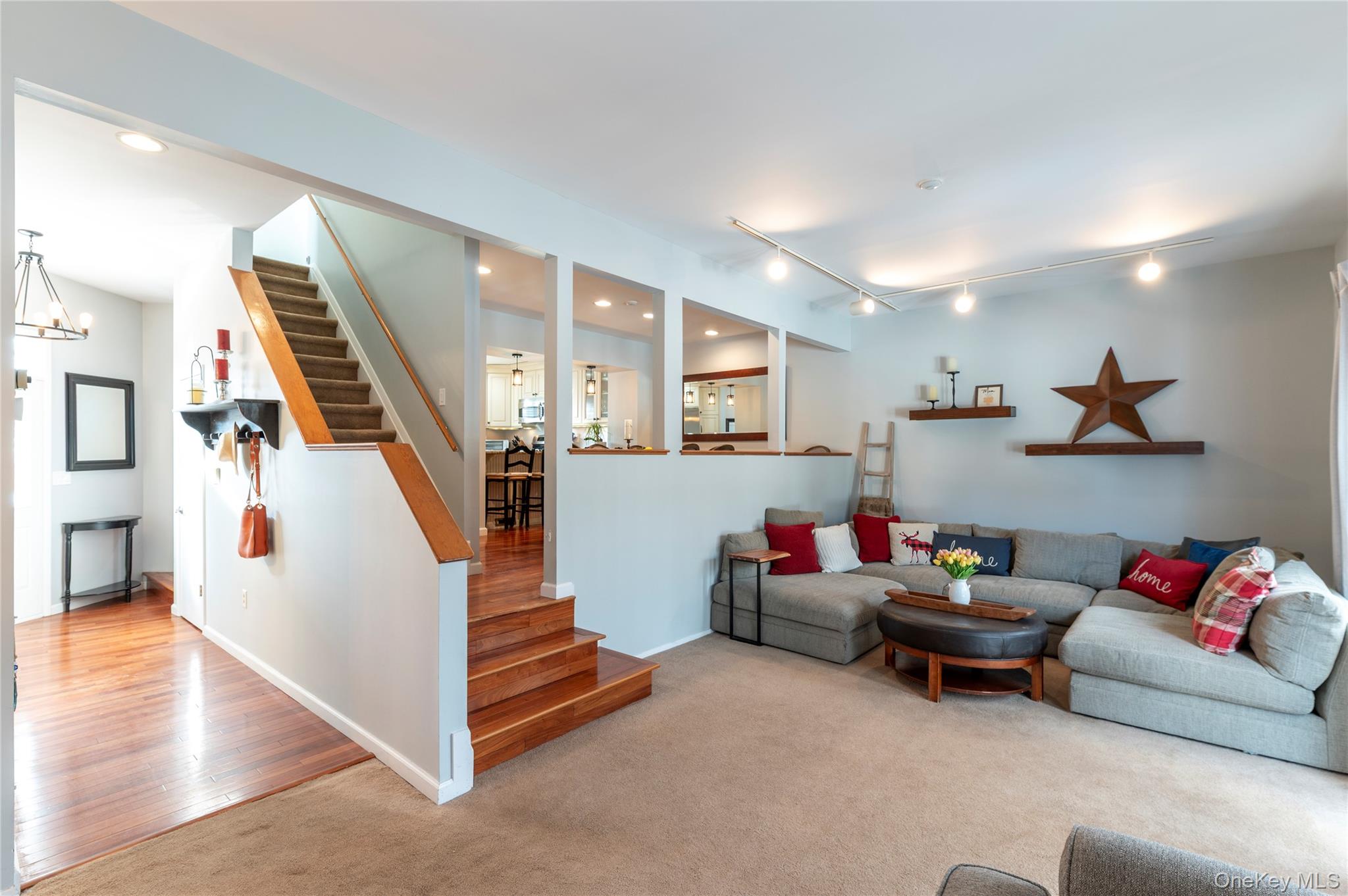 #3 photo, 97 Village Green, 紐約州 Bardonia , NY 10954