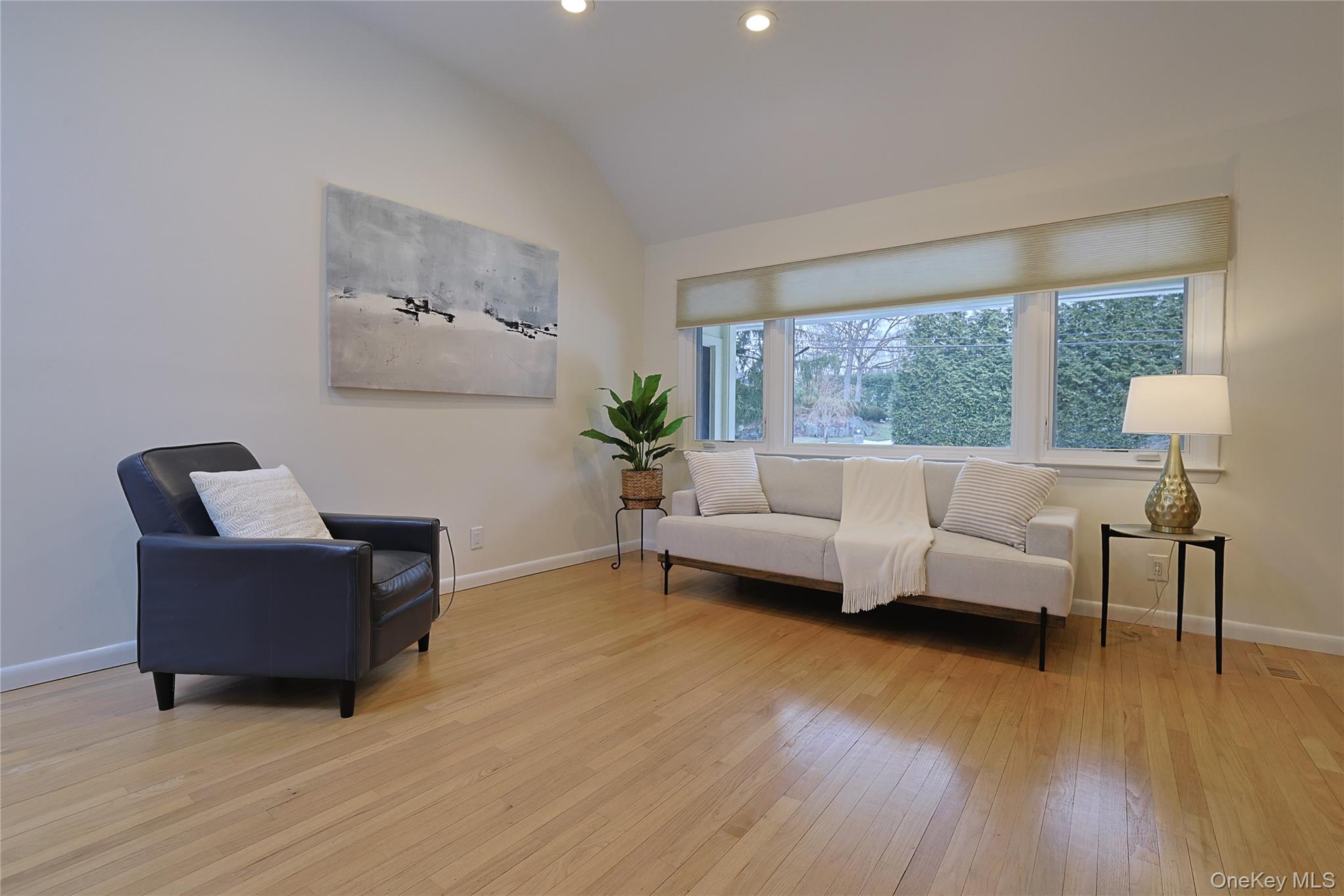 #13 photo, 97 Winding Brook Road, New Rochelle , NY 10804