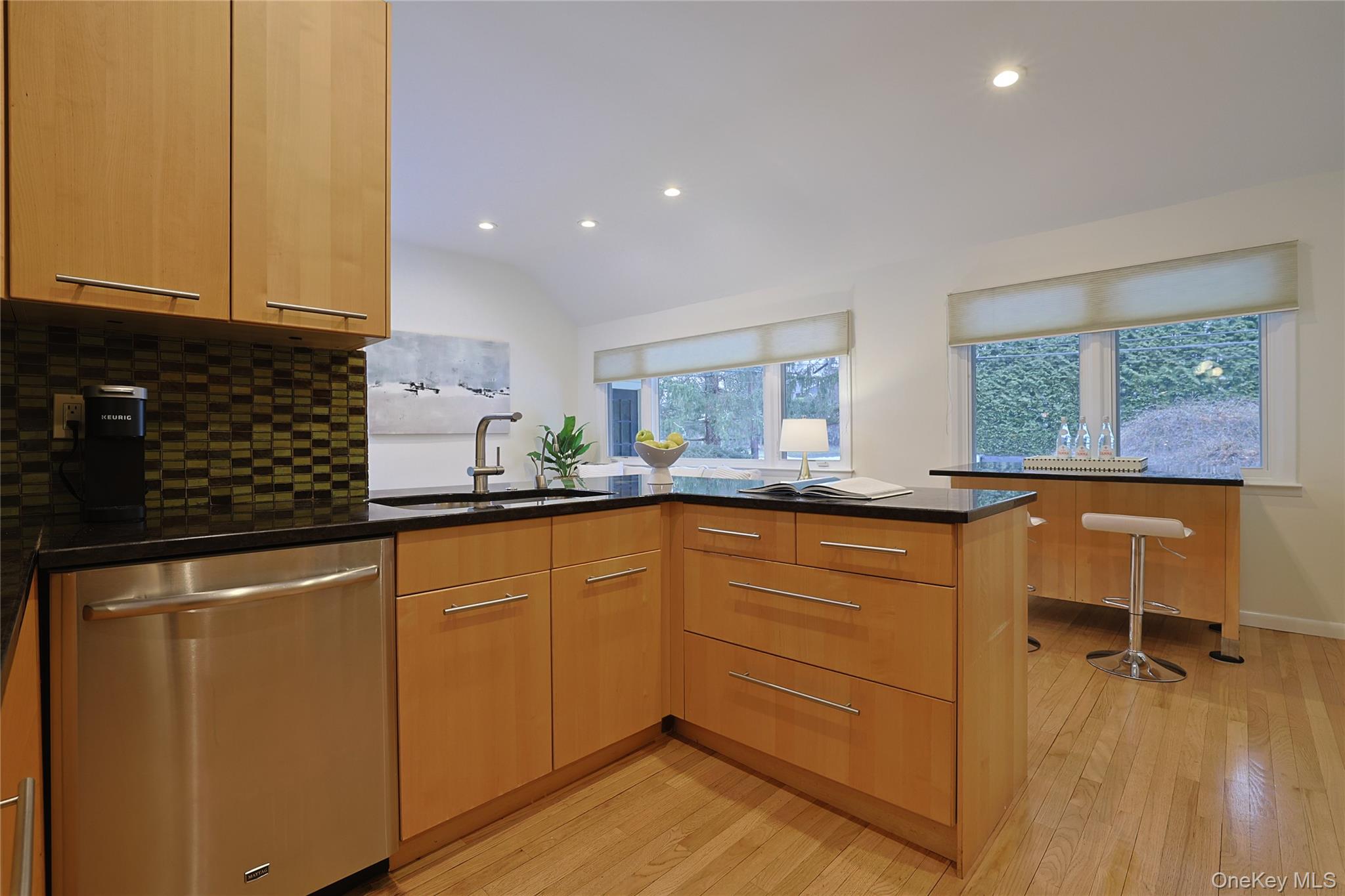 #6 photo, 97 Winding Brook Road, New Rochelle , NY 10804