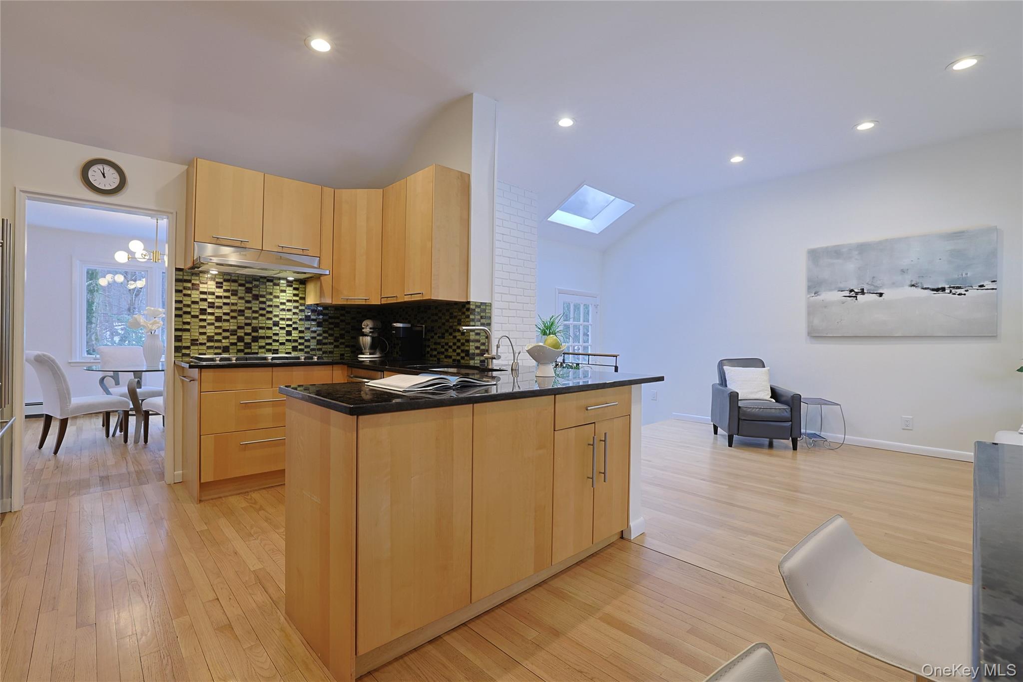 #7 photo, 97 Winding Brook Road, New Rochelle , NY 10804