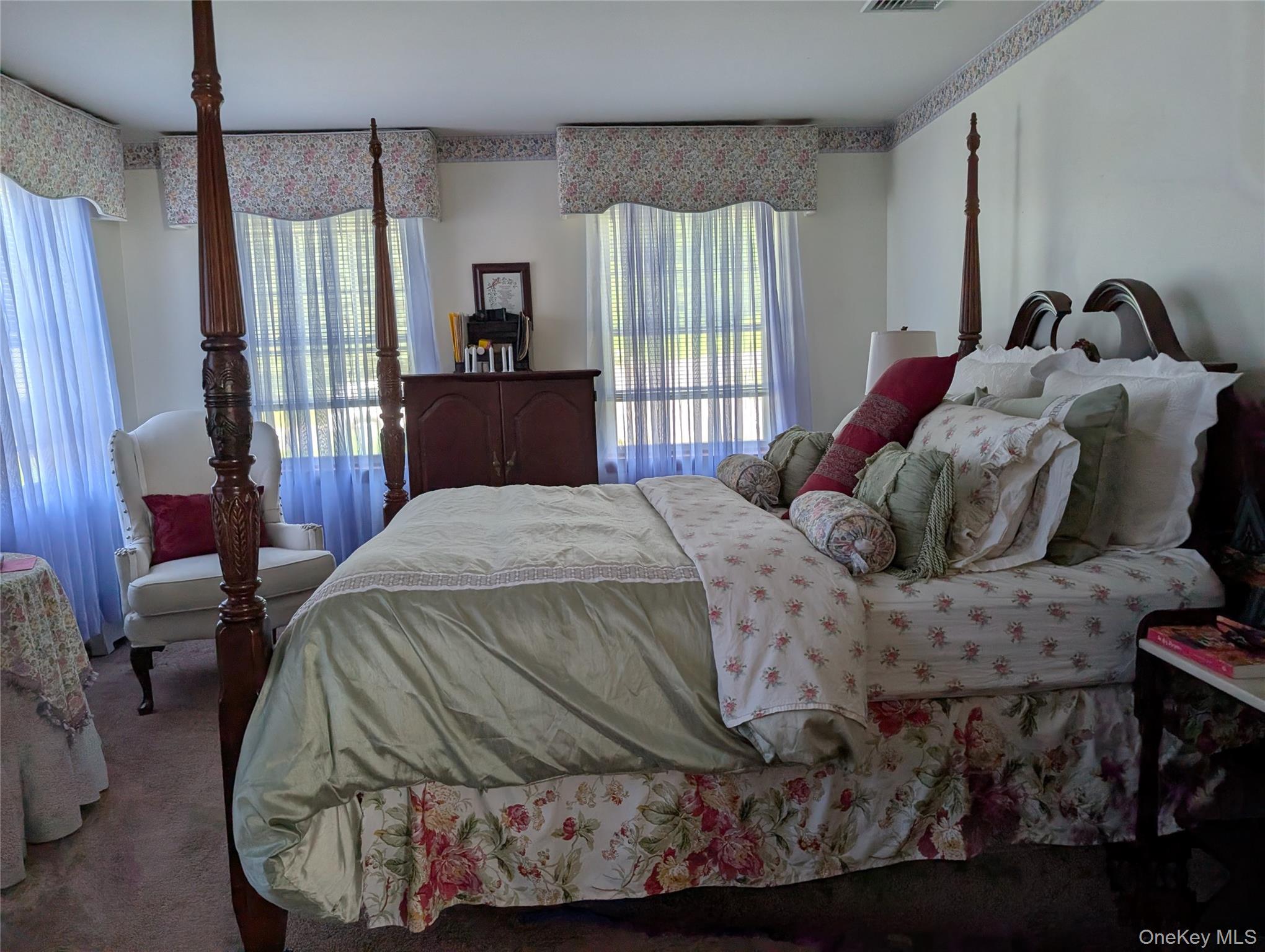 #13 photo, 2 Melissa Lane, Washingtonville , NY 10992