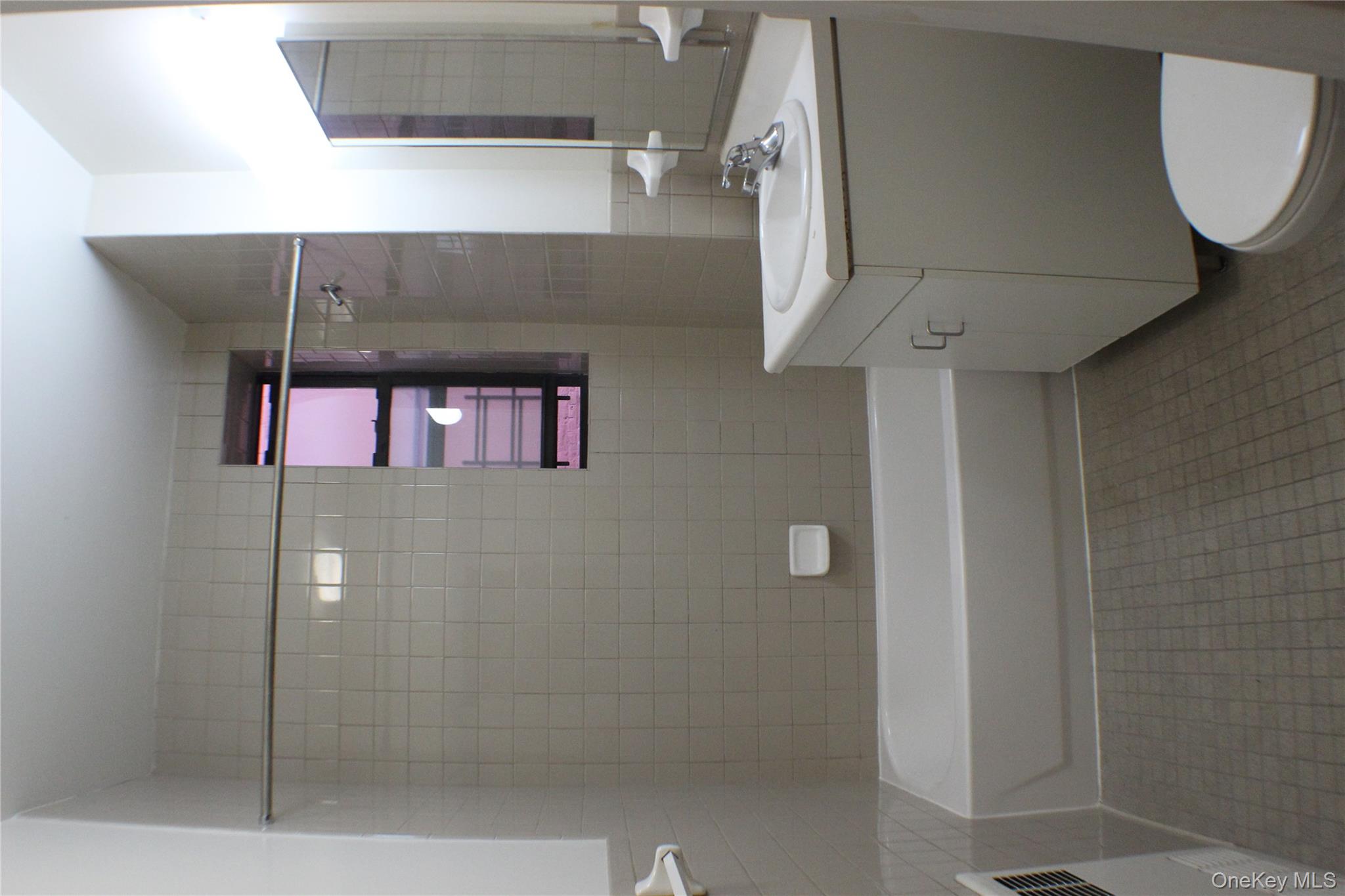 #7 photo, 2460 Adam Clayton Powell Jr Boulevard, New York (Manhattan) , NY 10030