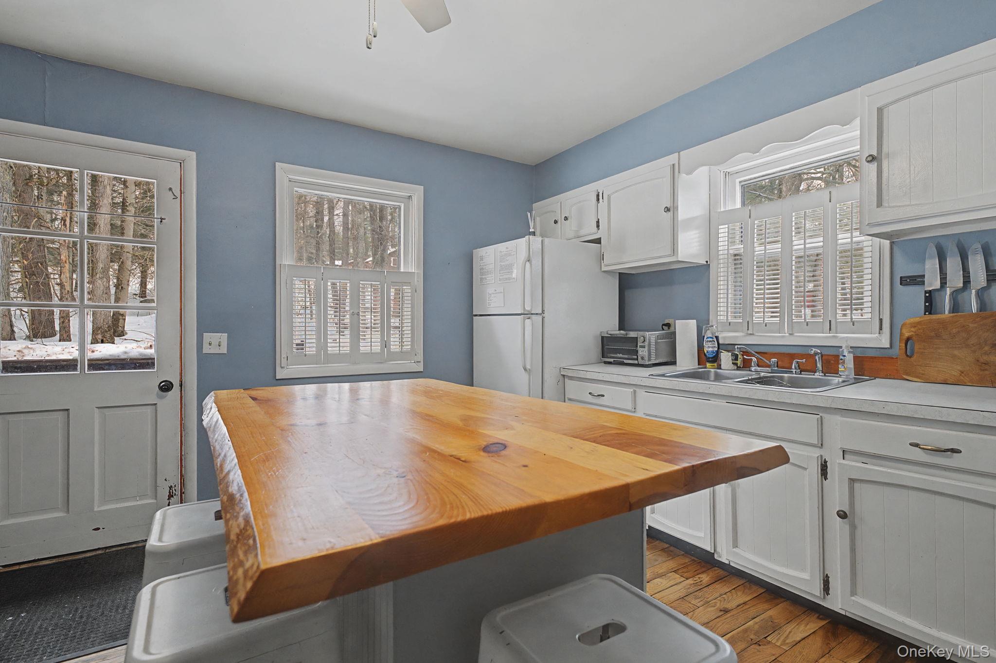 #6 photo, 36 W Read Avenue, Smallwood , NY 12720