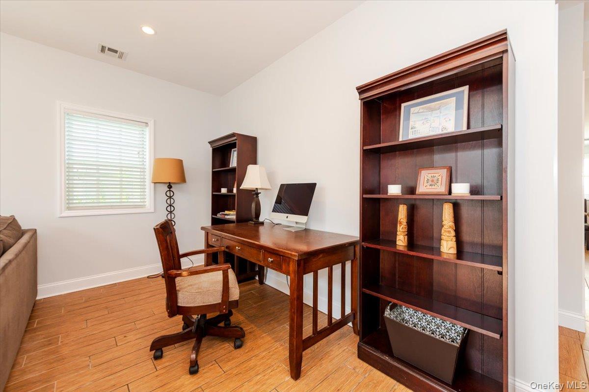 #9 photo, 101 California Street, Long Beach , NY 11561