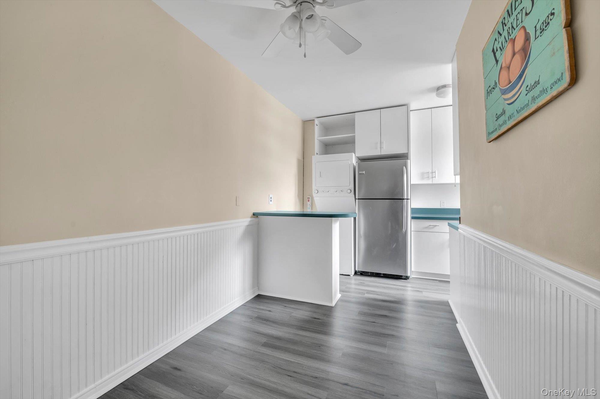 #9 photo, 2 Townhouse Place, Great Neck , NY 11021