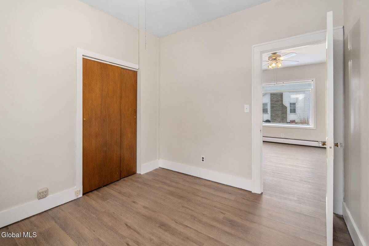 #14 photo, 42 Currey Avenue, 紐約州 Bethlehem , NY 12158