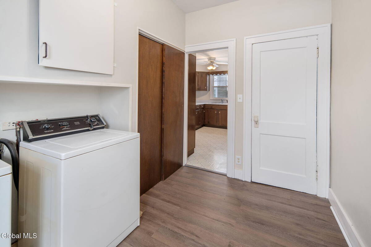 #20 photo, 42 Currey Avenue, 紐約州 Bethlehem , NY 12158