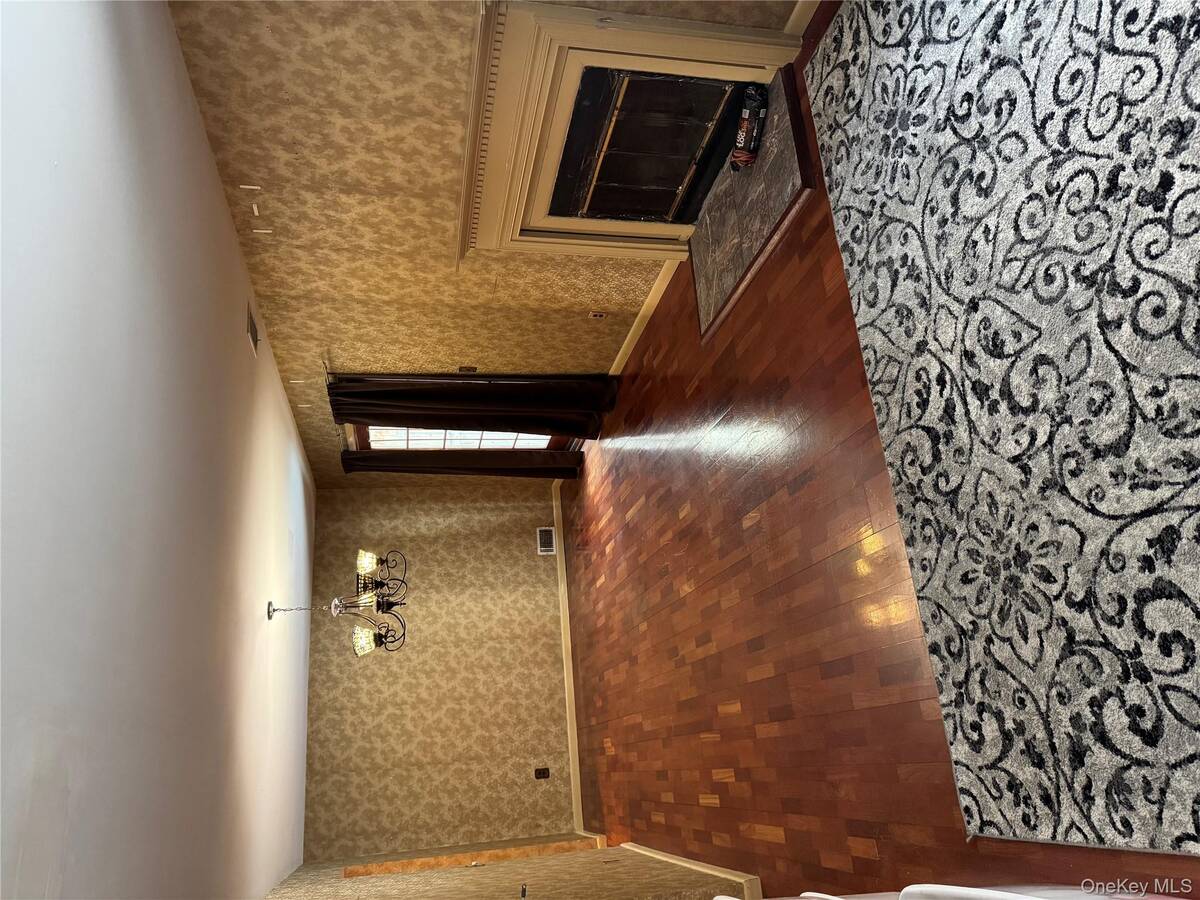 #5 photo, 511 Race Place, 東長島 Oakdale , NY 11769