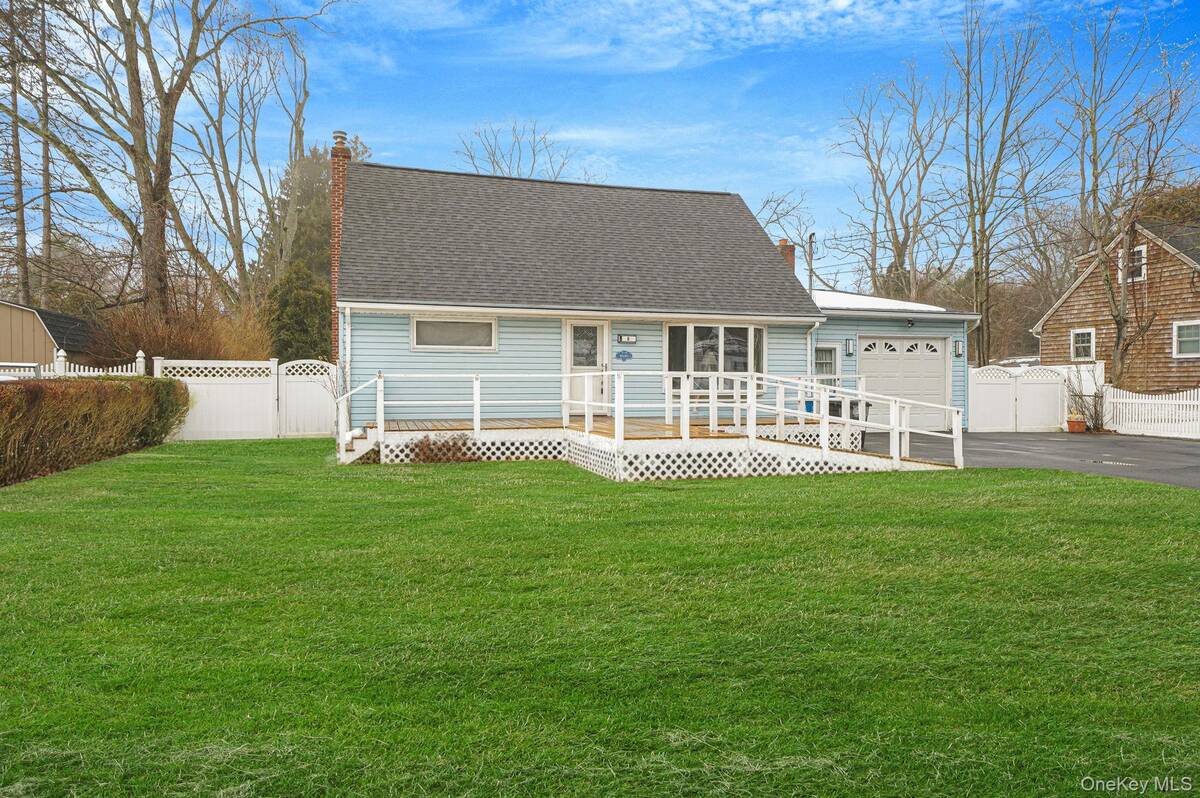 #1 photo, 6 Noahs Path, Rocky Point , NY 11778