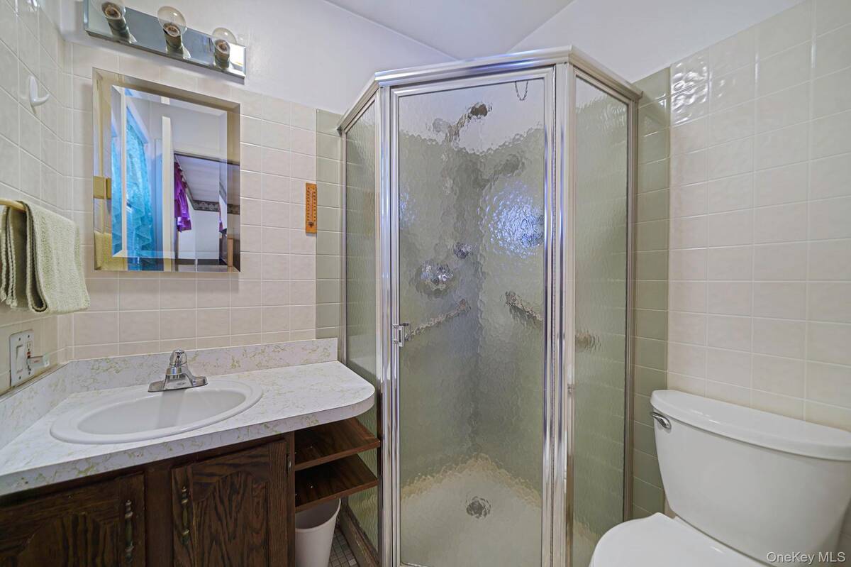 #22 photo, 6 Noahs Path, Rocky Point , NY 11778