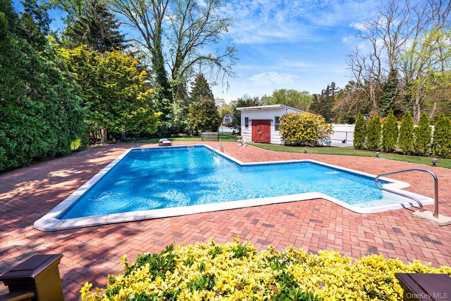 #29 photo, 6 Noahs Path, Rocky Point , NY 11778