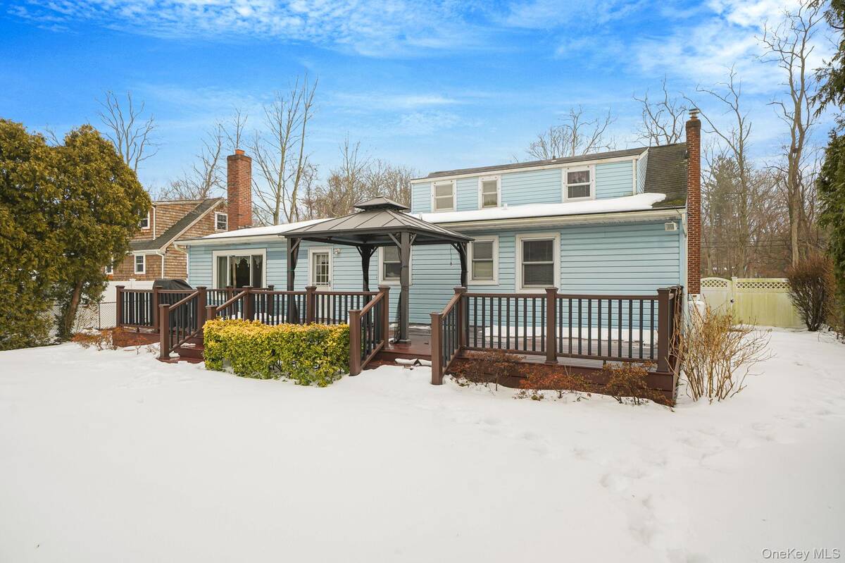 #32 photo, 6 Noahs Path, Rocky Point , NY 11778