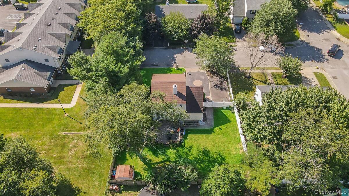 #30 photo, 2 Cherry Street, מחוז סאפוק Central Islip , NY 11722