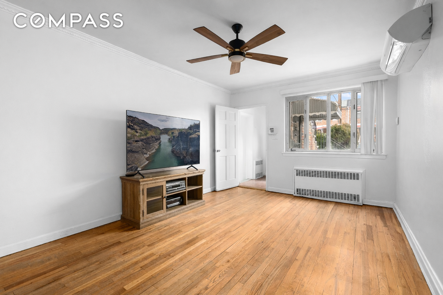 #2 photo, 1268 E 52nd Street, 东夫拉特布什 East Flatbush , NY 11234