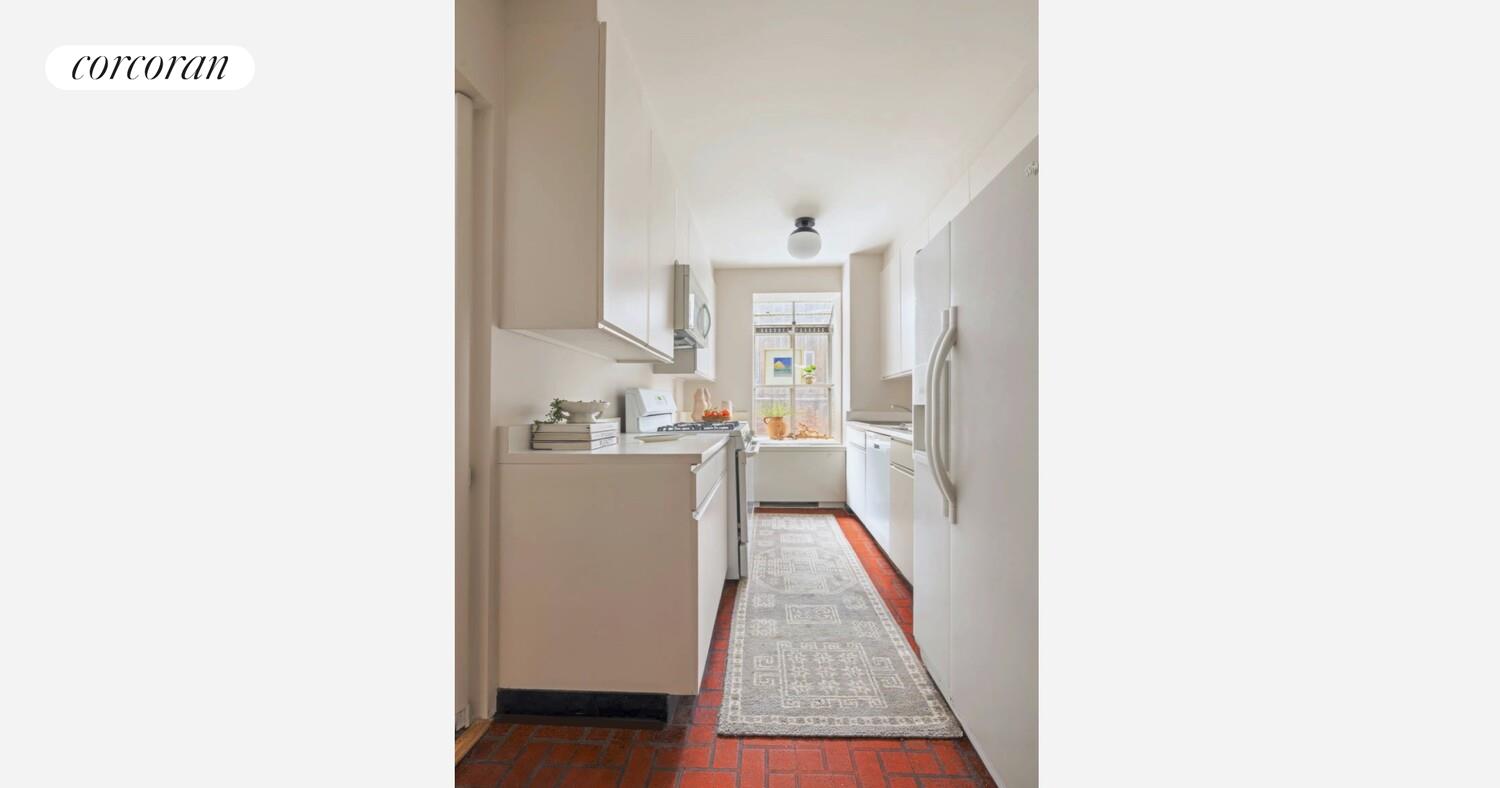 #15 photo, 210 CENTRAL Park S, Central Park South , NY 10019