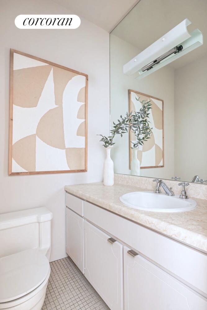 #18 photo, 210 CENTRAL Park S, Central Park South , NY 10019