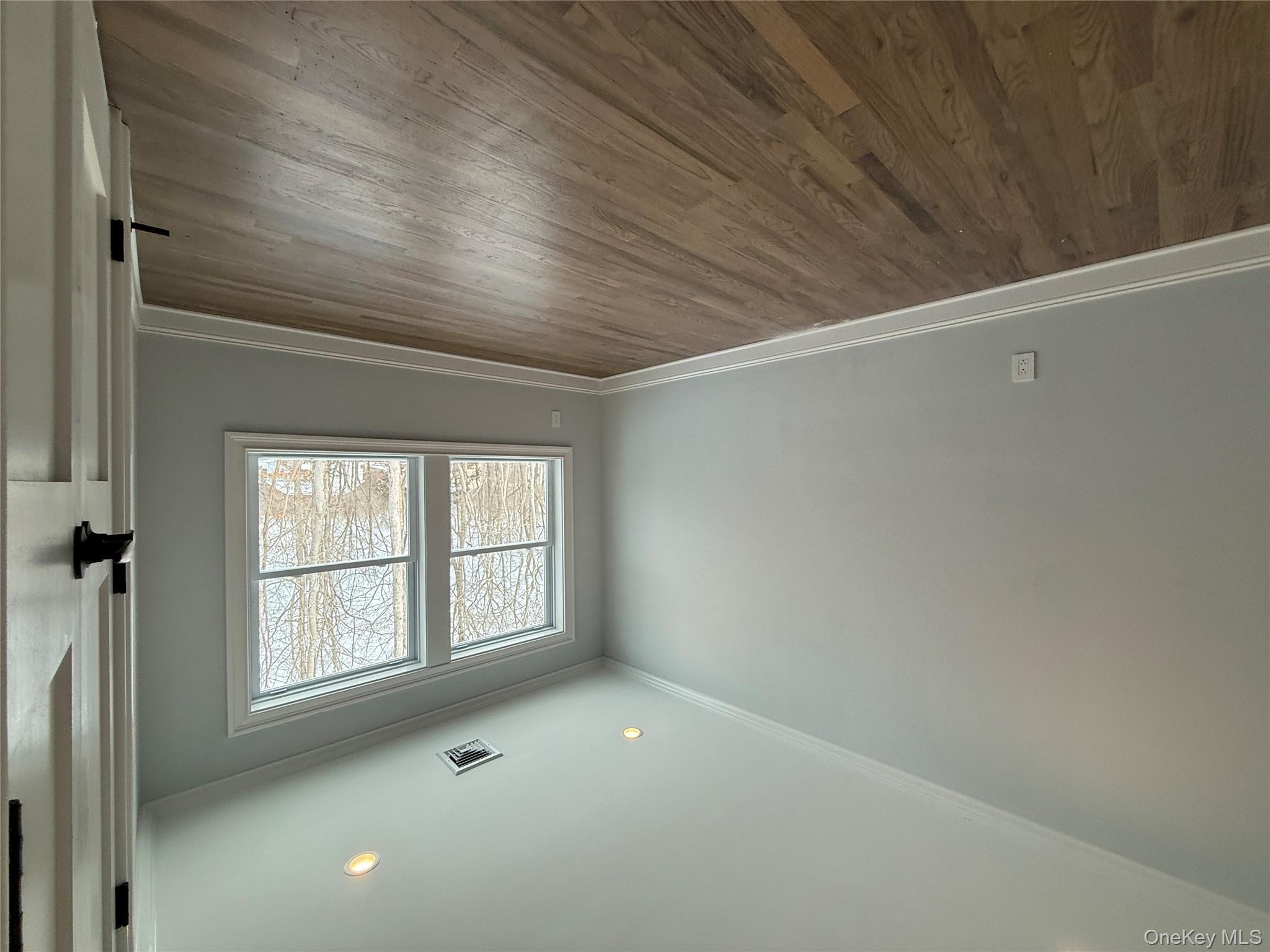 #18 photo, 89 B Mt Sinai Coram Road, Coram , NY 11727