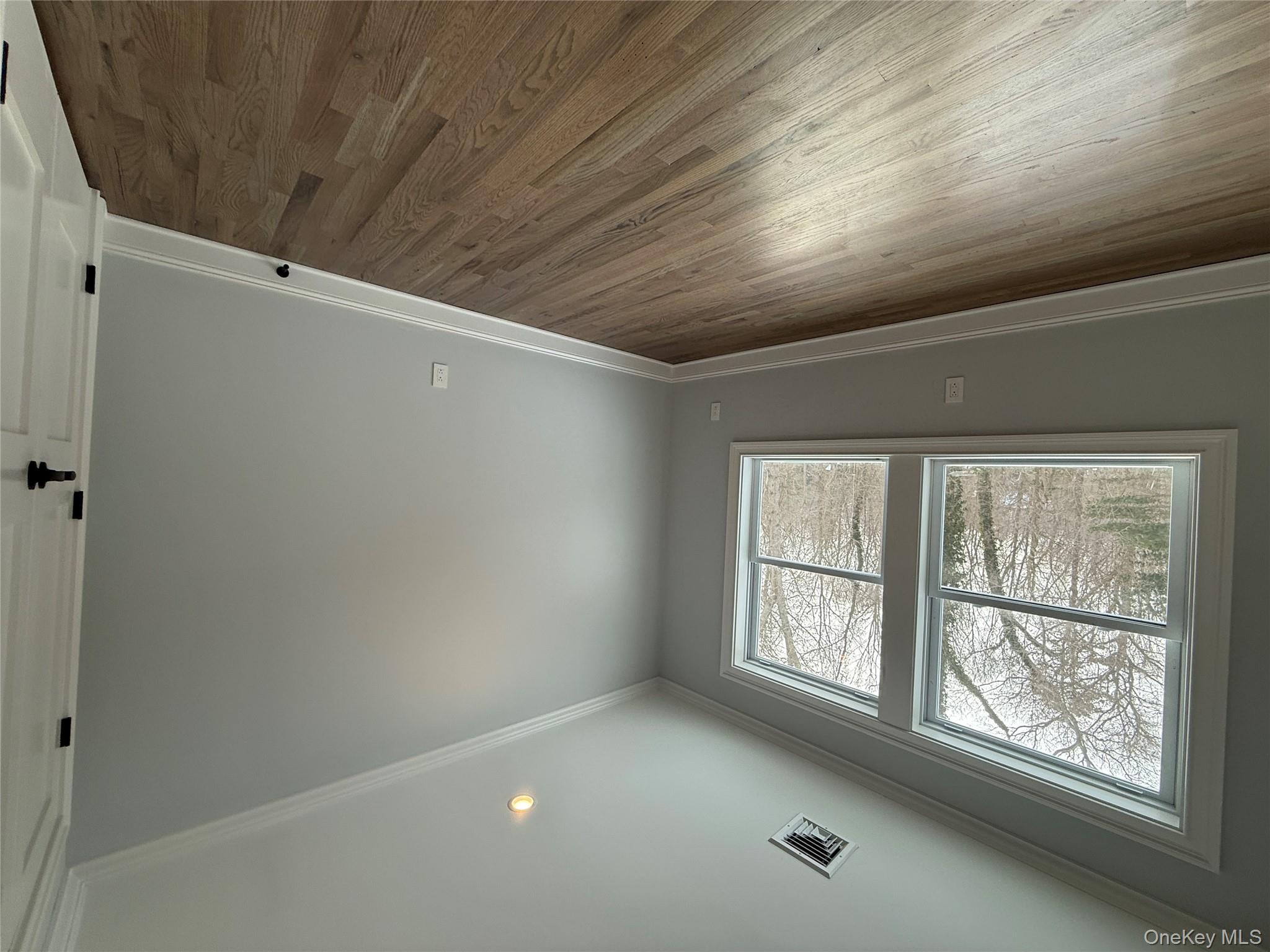 #20 photo, 89 B Mt Sinai Coram Road, Coram , NY 11727