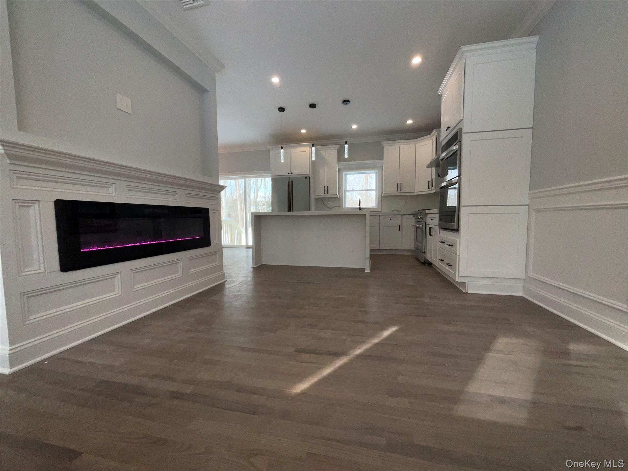 #3 photo, 89 B Mt Sinai Coram Road, Coram , NY 11727